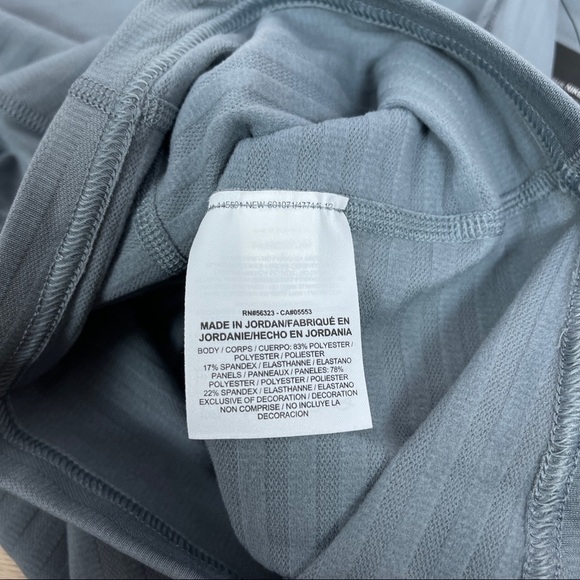 Lot of 2 Nike BOYS Dri-FIt Pro Warm Long Sleeve Shirts - Picture 5 of 7